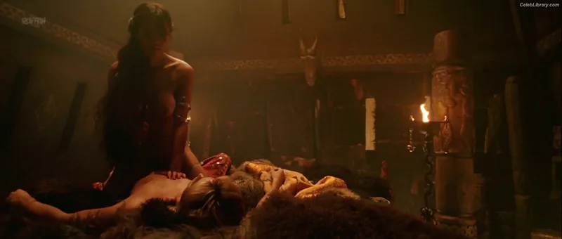 Rosario Dawson photo 9 of 133