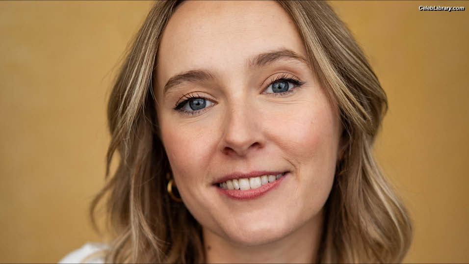 Rose Ayling-Ellis photo 7 of 58