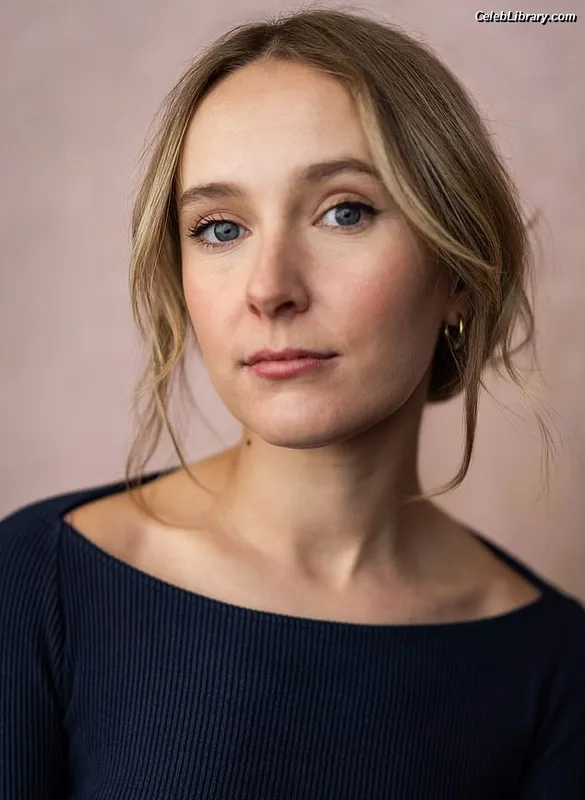 Rose Ayling-Ellis photo 4 of 58