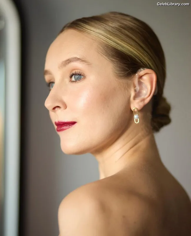 Rose Ayling-Ellis photo 9 of 58
