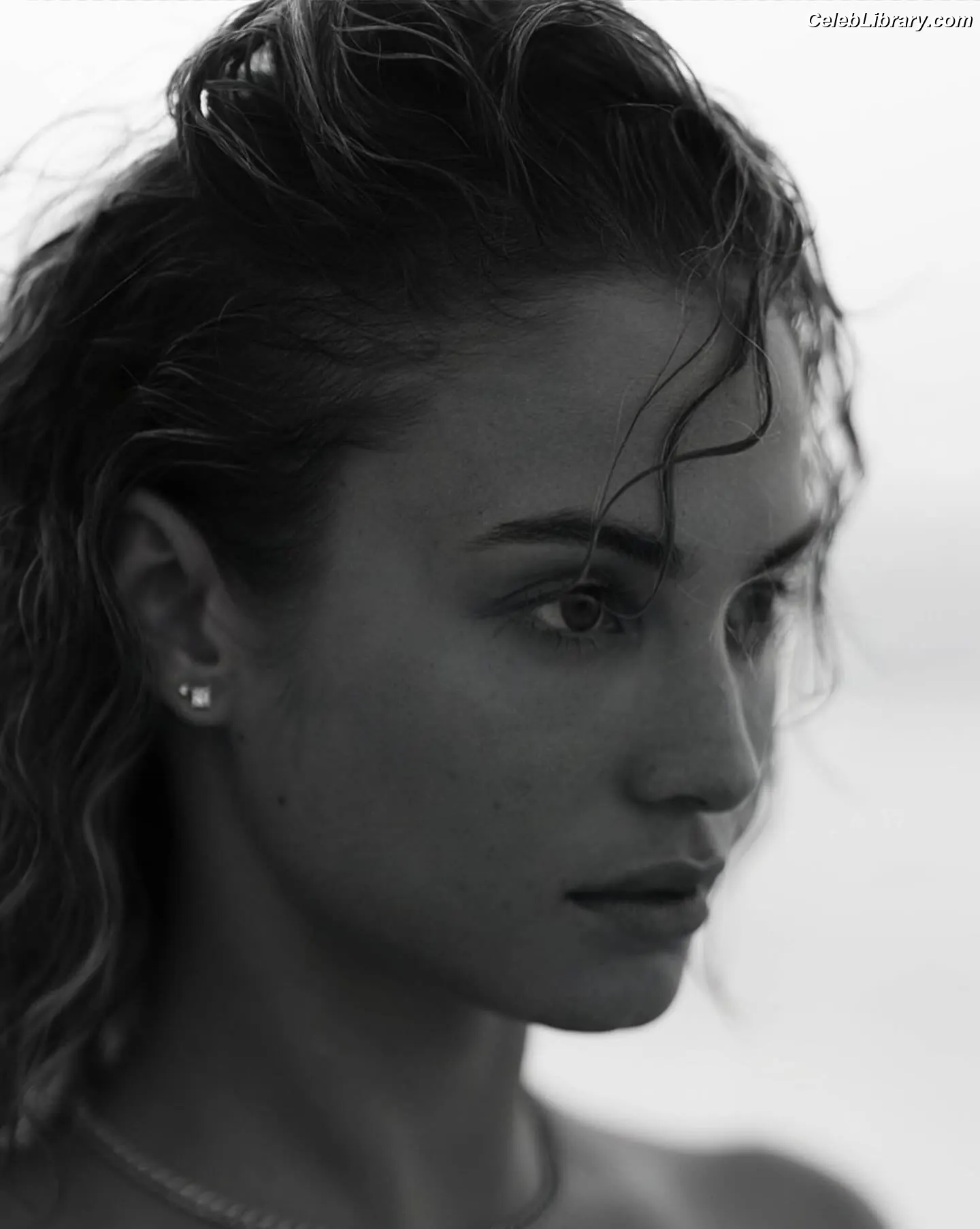 Rose Bertram photo 10 of 152
