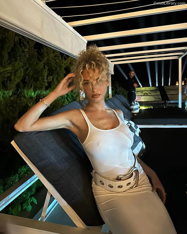 Rose Bertram photo 4 of 152