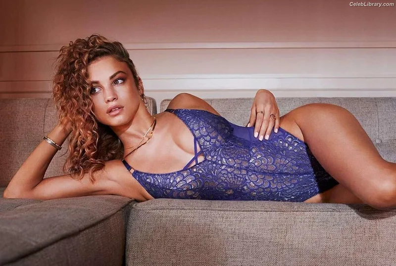 Rose Bertram photo 6 of 152