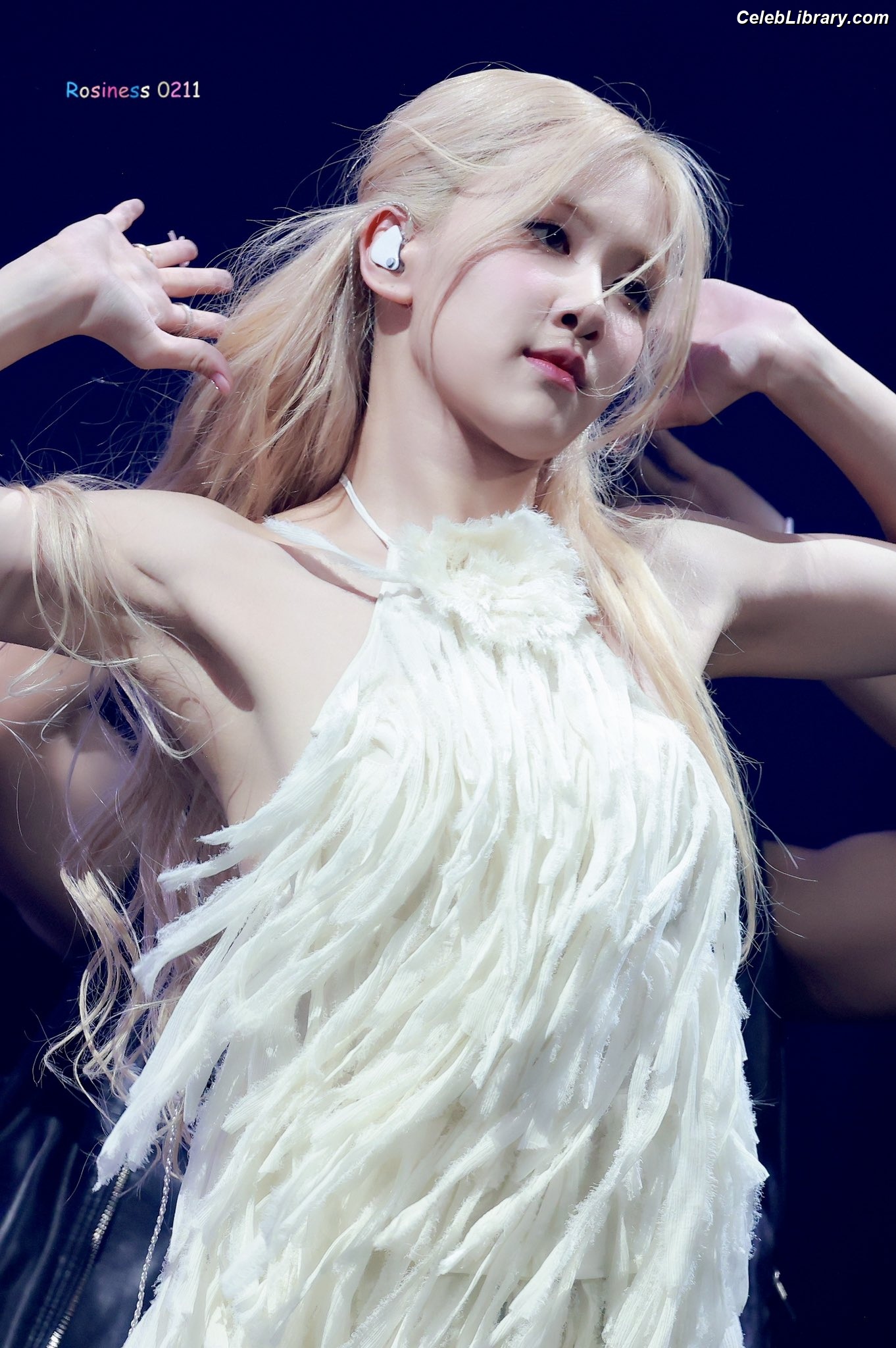 Rosé (BLACKPINK) photo 13 of 4338