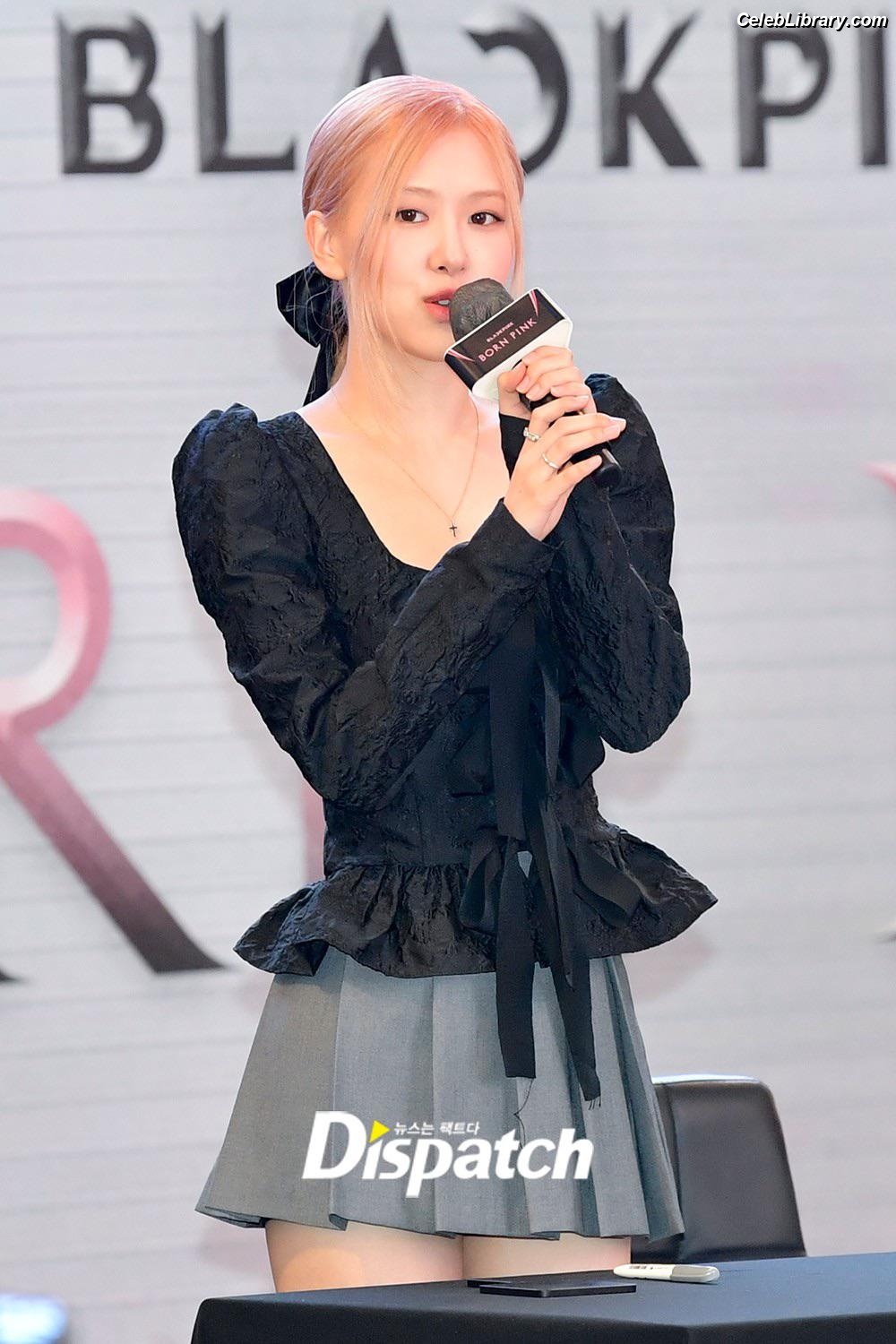 Rosé (BLACKPINK) photo 13 of 4338
