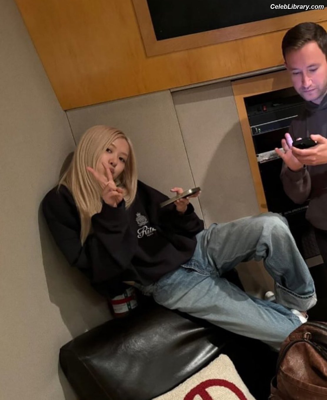 Rosé (BLACKPINK) photo 6 of 4338