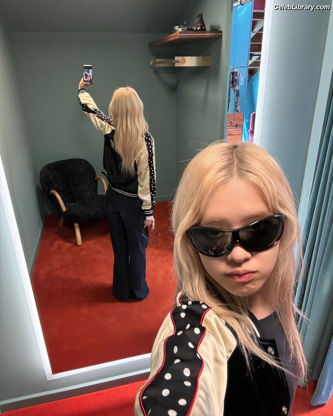 Rosé (BLACKPINK) photo 3 of 4338
