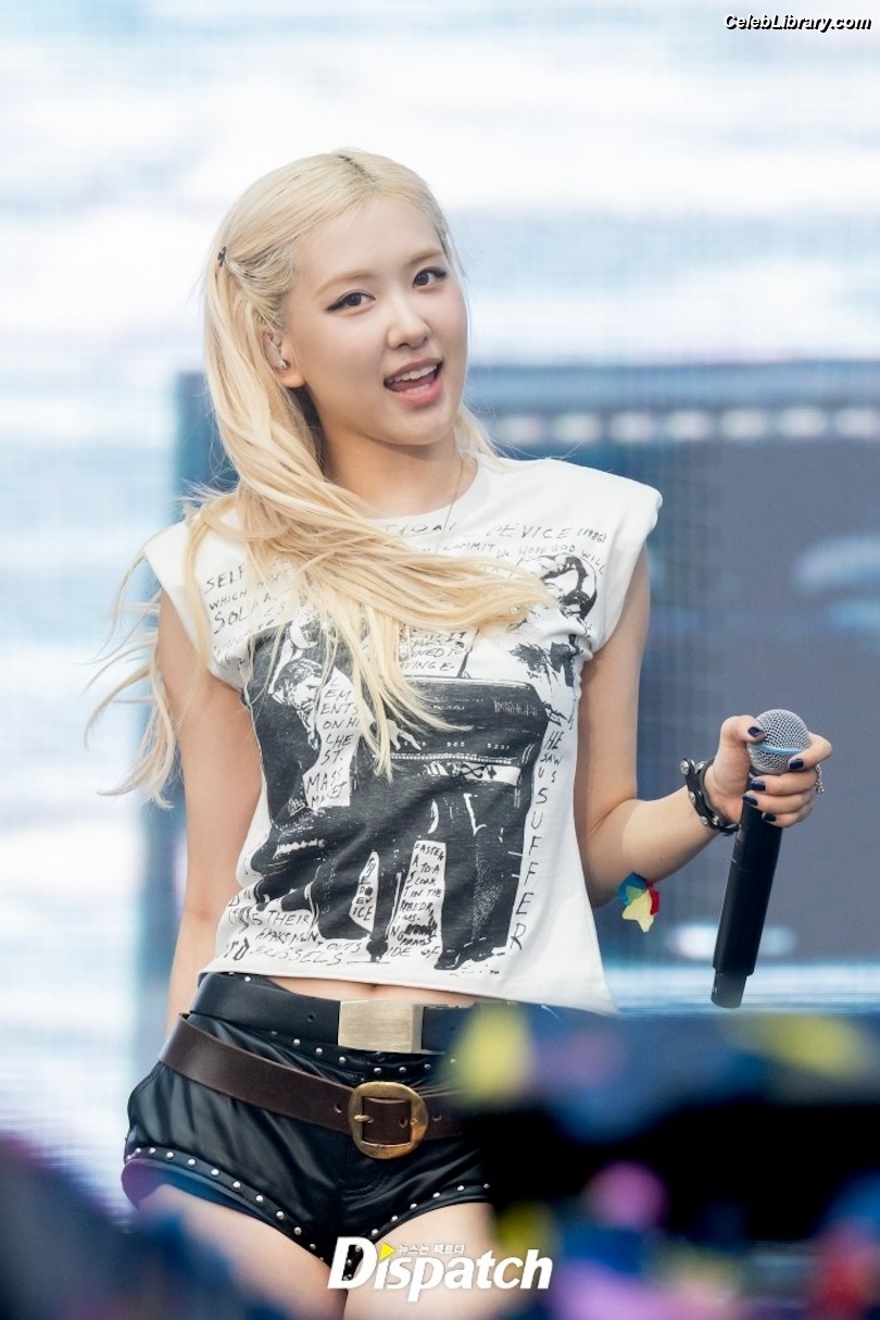 Rosé (BLACKPINK) photo 6 of 4338