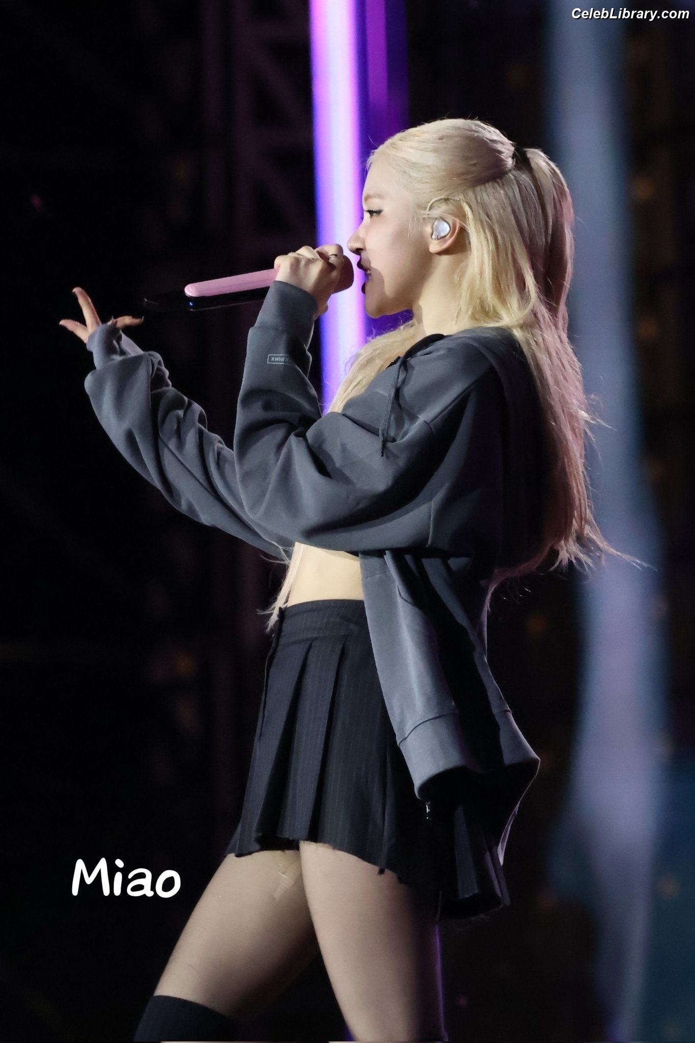 Rosé (BLACKPINK) photo 15 of 4338