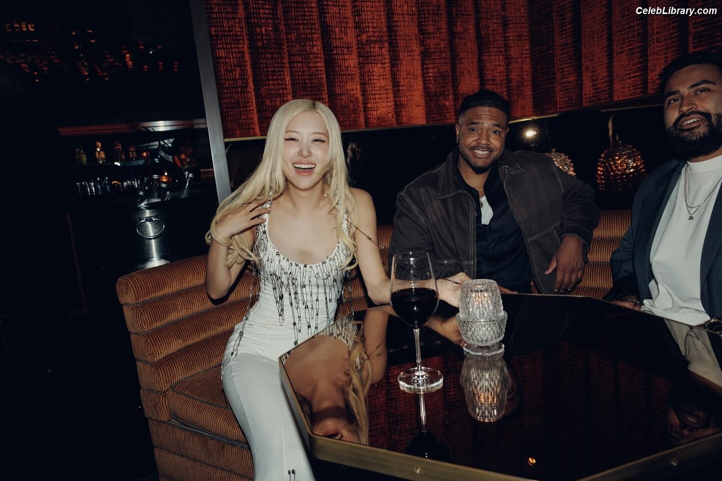 Rosé (BLACKPINK) photo 21 of 4338