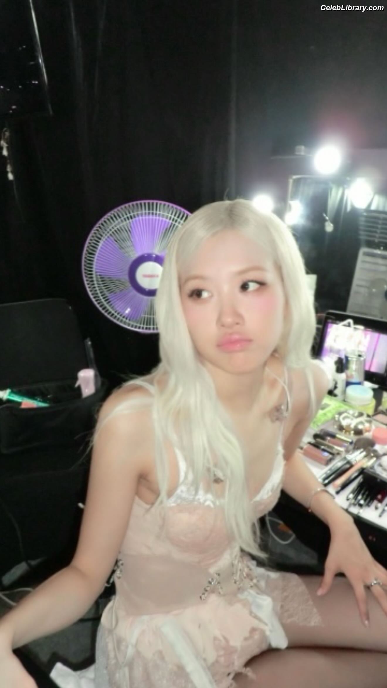 Rosé (BLACKPINK) photo 6 of 4338