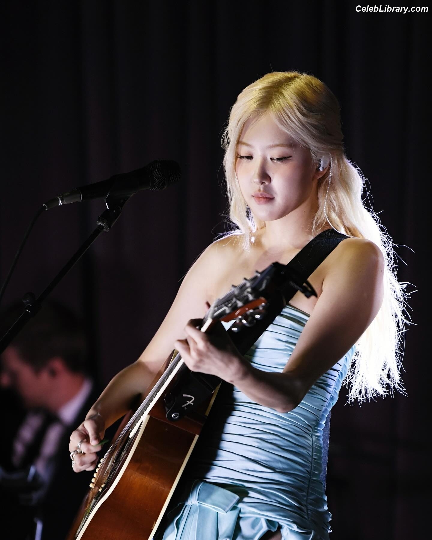 Rosé (BLACKPINK) photo 5 of 4338