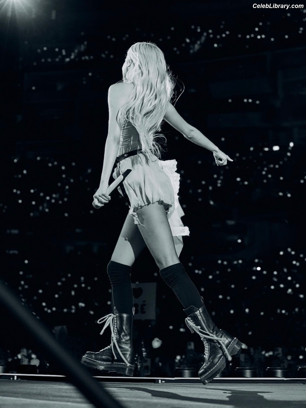 Rosé (BLACKPINK) photo 24 of 4338