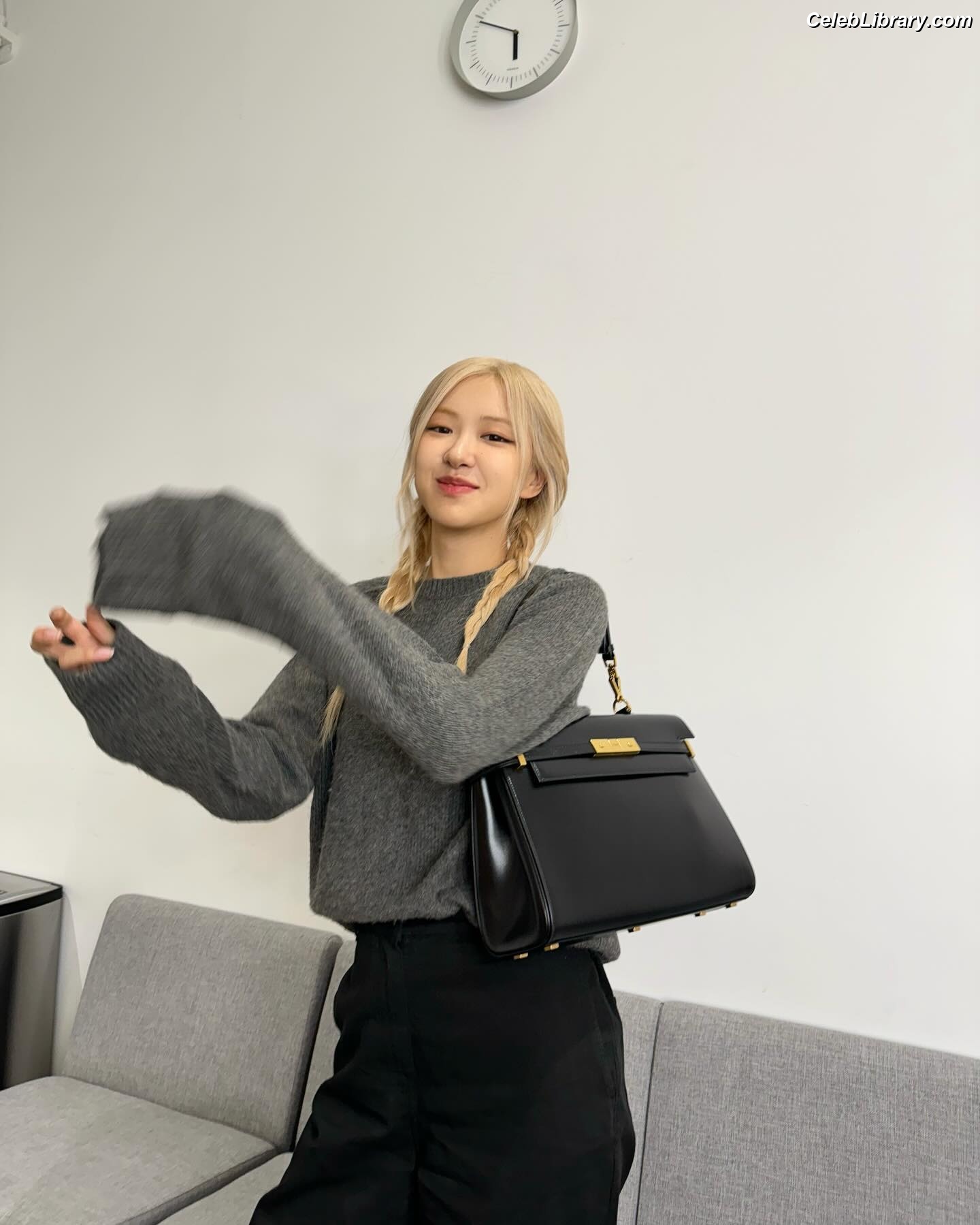 Rosé (BLACKPINK) photo 8 of 4338