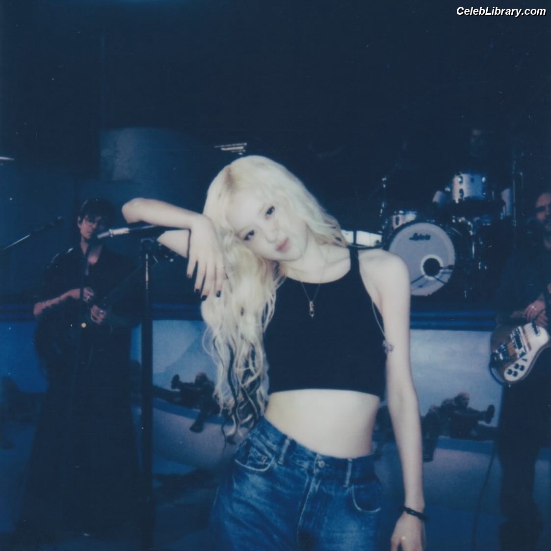 Rosé (BLACKPINK) photo 2 of 4338