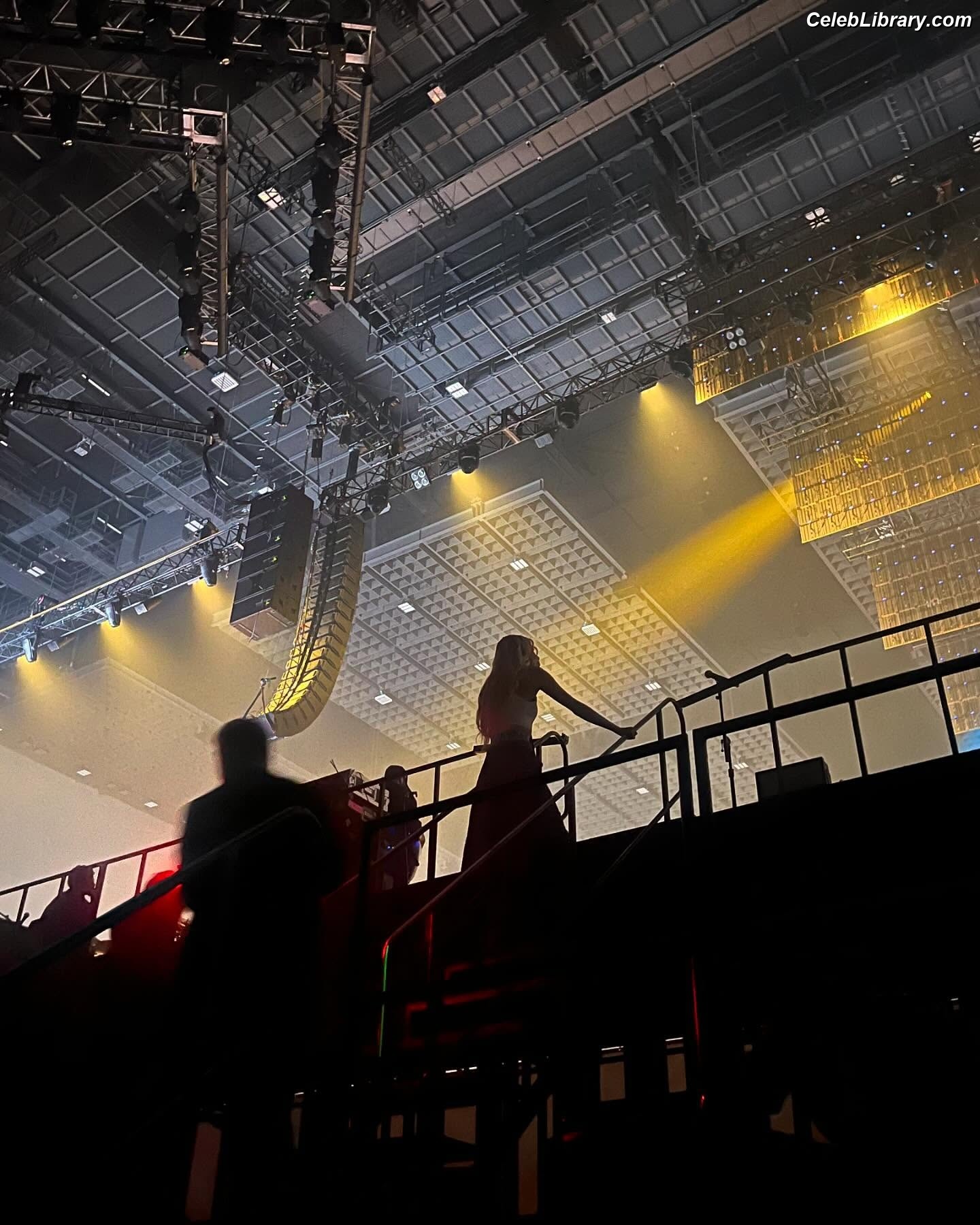 Rosé (BLACKPINK) photo 19 of 4338