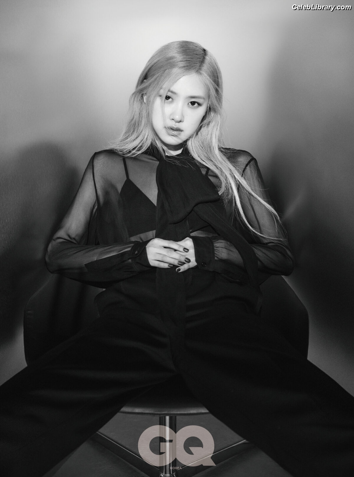Rosé (BLACKPINK) photo 23 of 4338