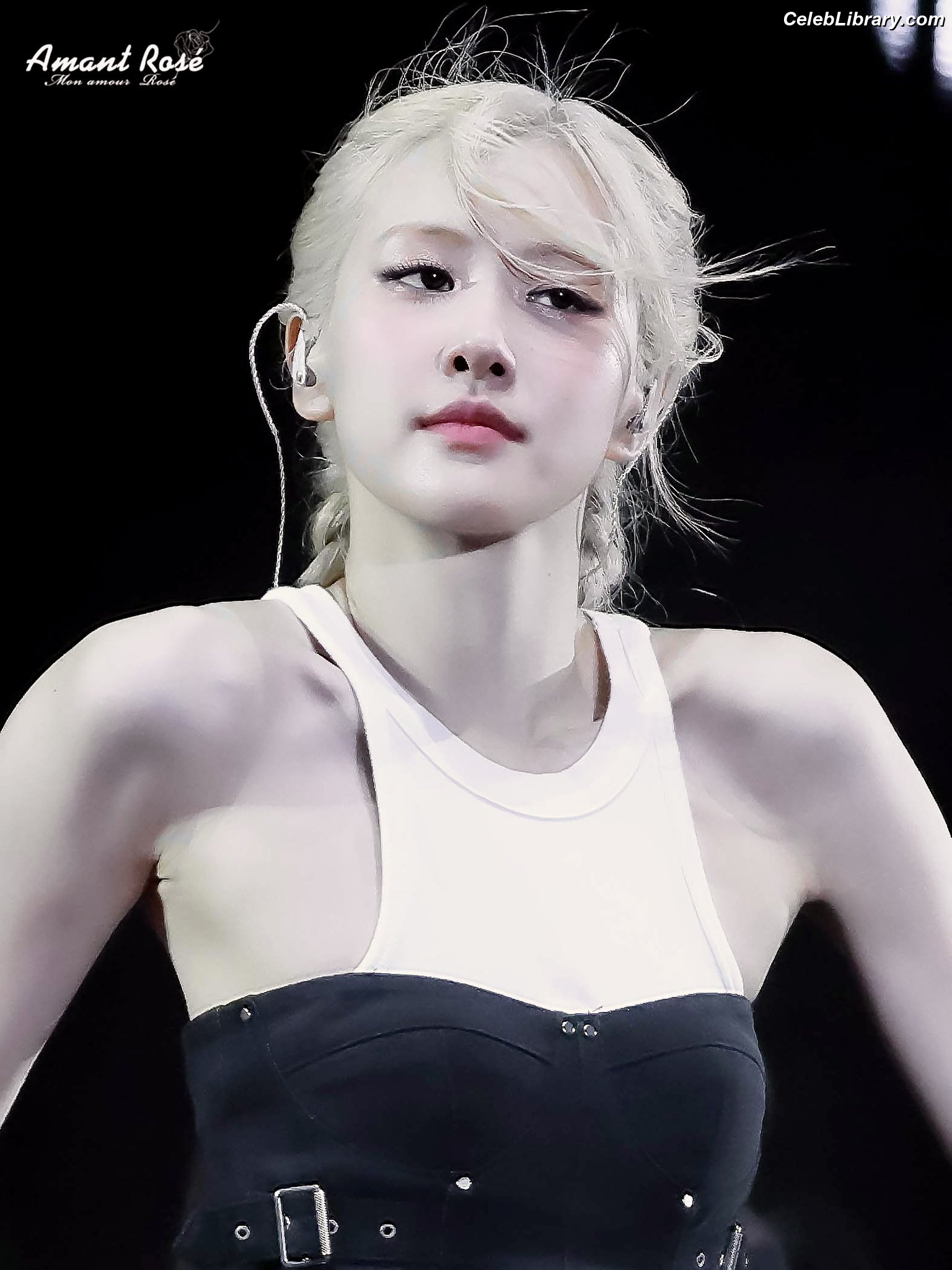 Rosé (BLACKPINK) photo 24 of 4338