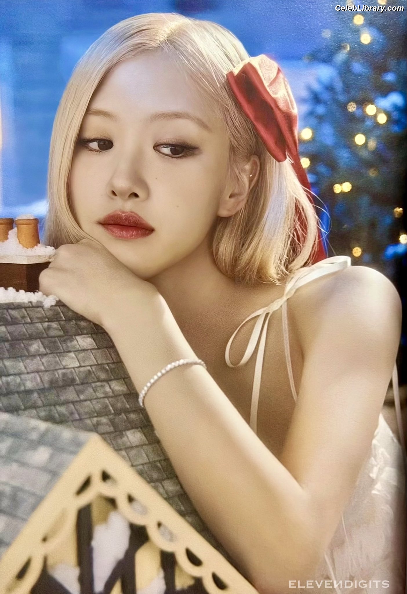 Rosé (BLACKPINK) photo 20 of 4338