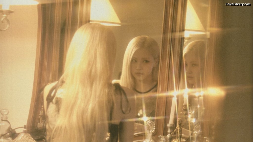 Rosé (BLACKPINK) photo 11 of 4338