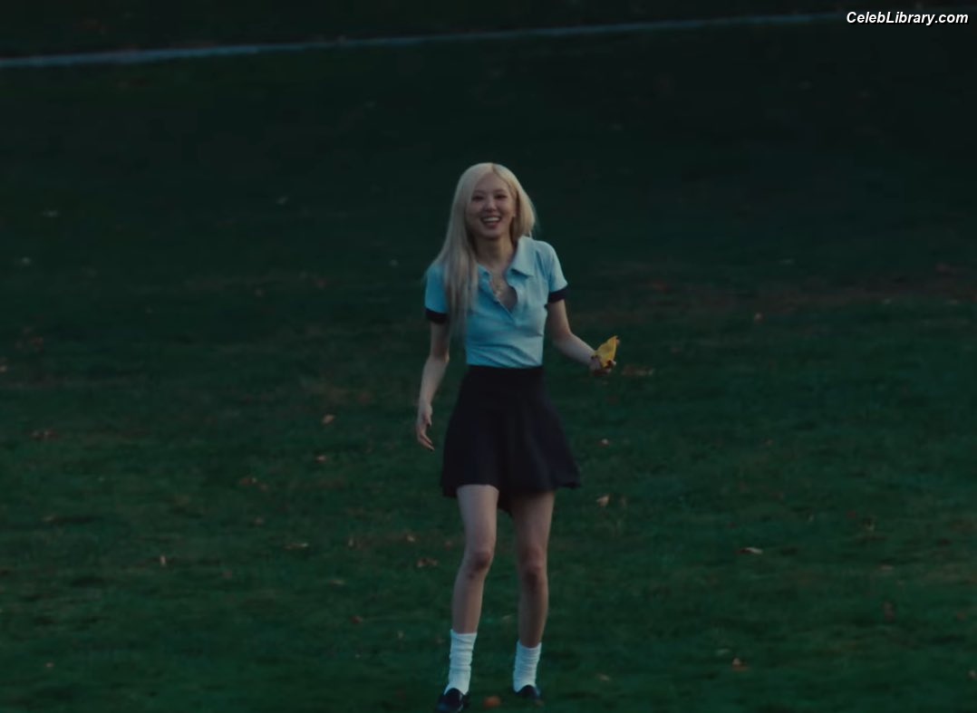 Rosé (BLACKPINK) photo 8 of 4338