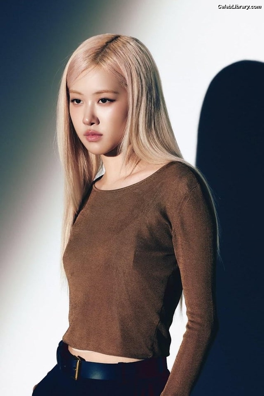 Rosé (BLACKPINK) photo 16 of 4338