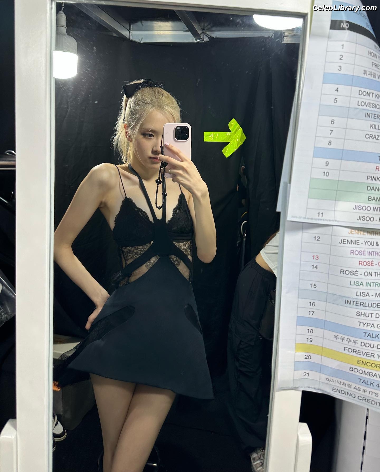 Rosé (BLACKPINK) photo 4 of 4338