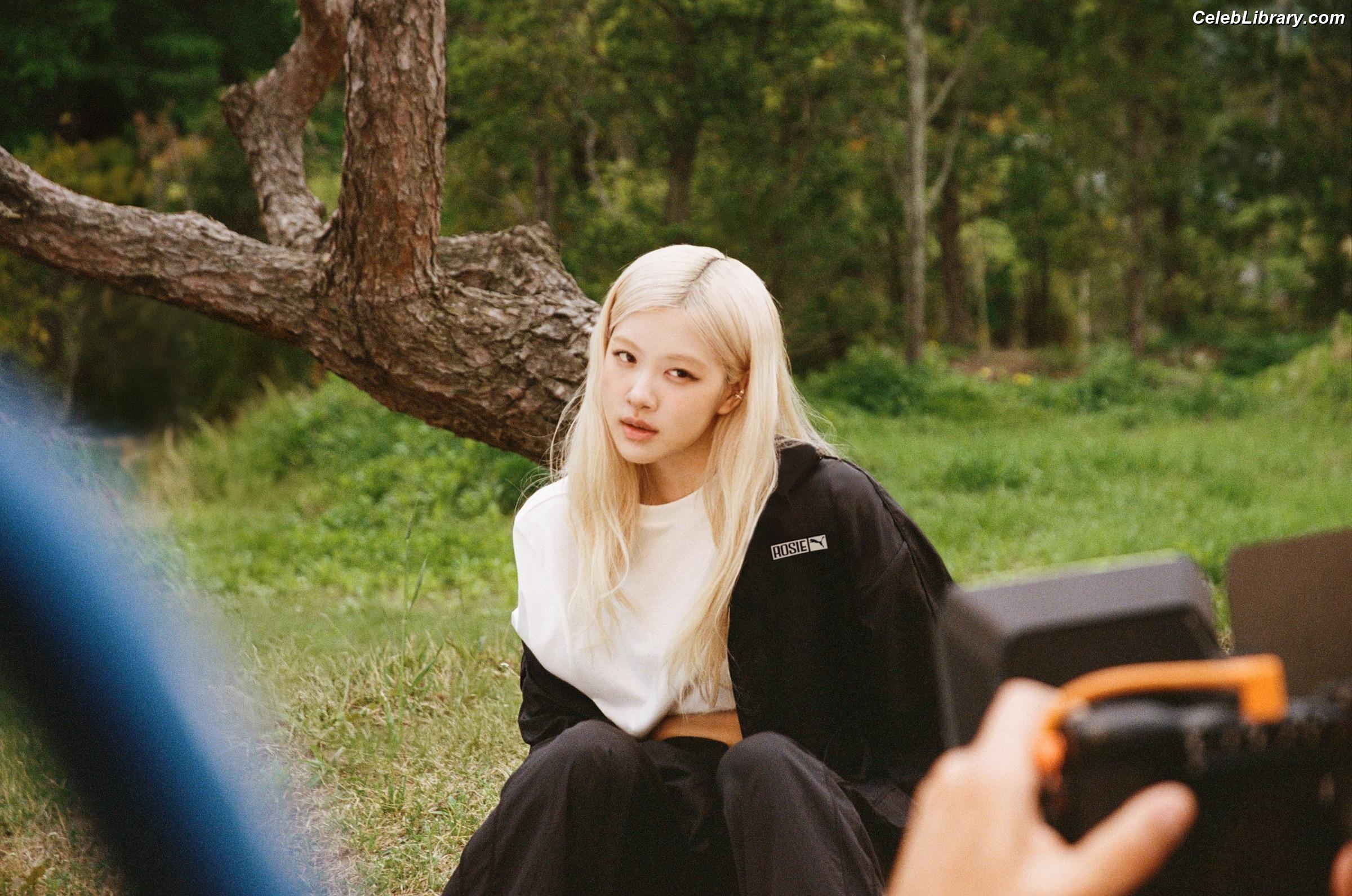 Rosé (BLACKPINK) photo 11 of 4338