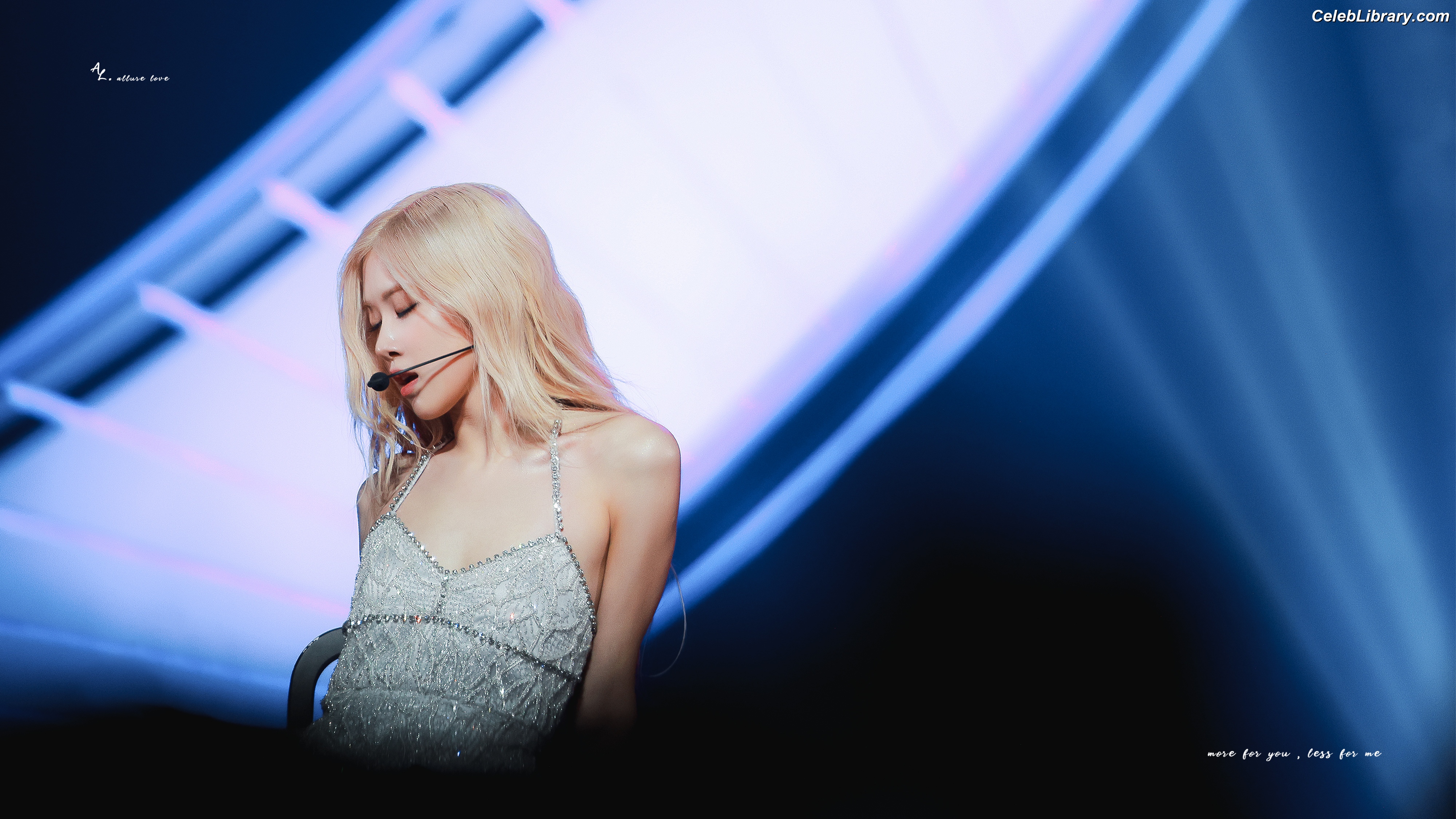 Rosé (BLACKPINK) photo 12 of 4338