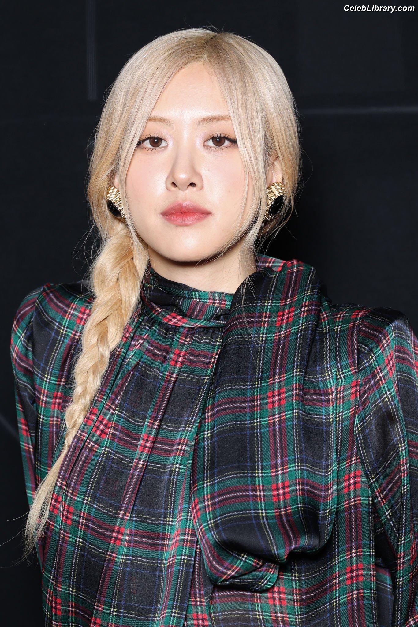 Rosé (BLACKPINK) photo 12 of 4338