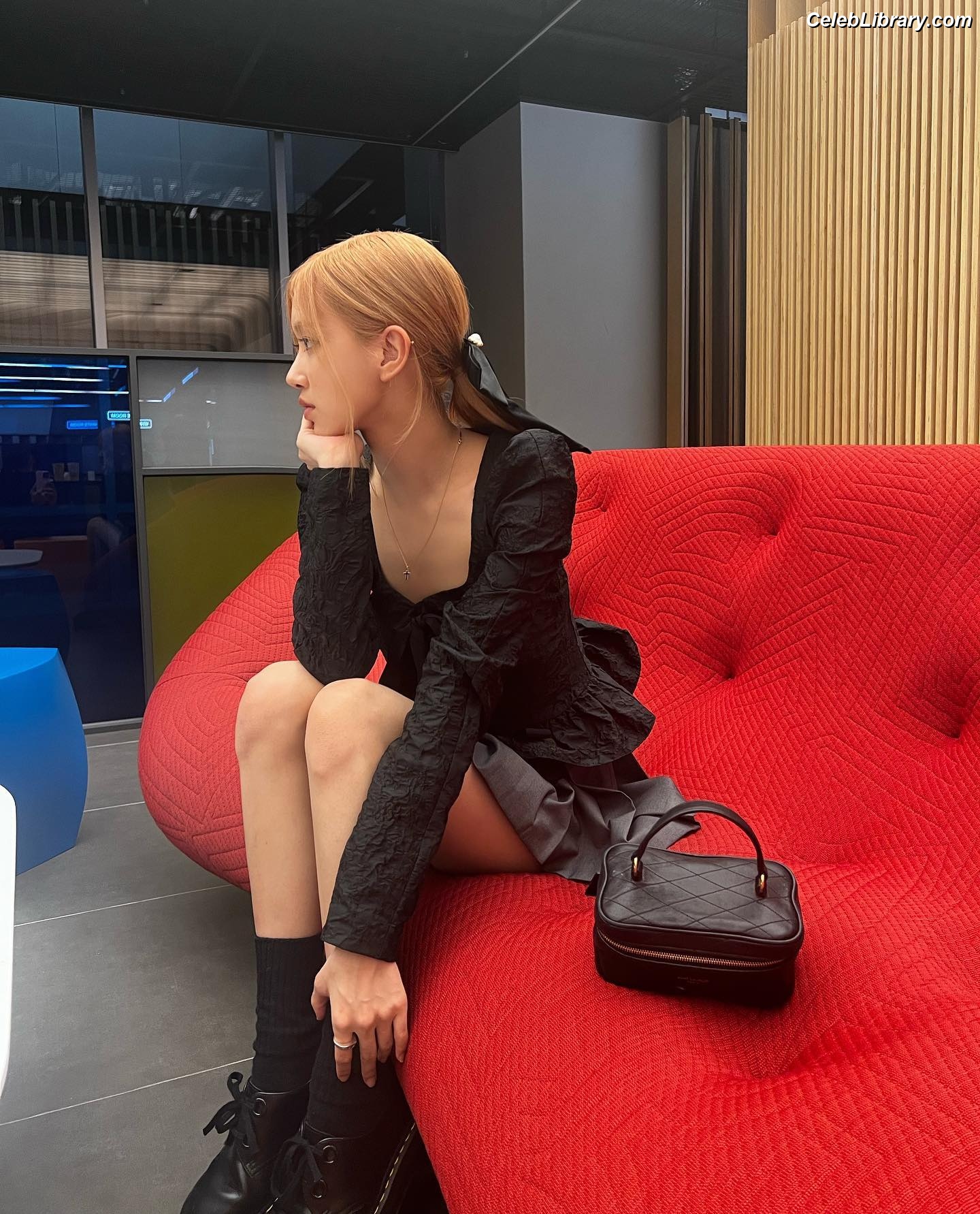 Rosé (BLACKPINK) photo 4 of 4338