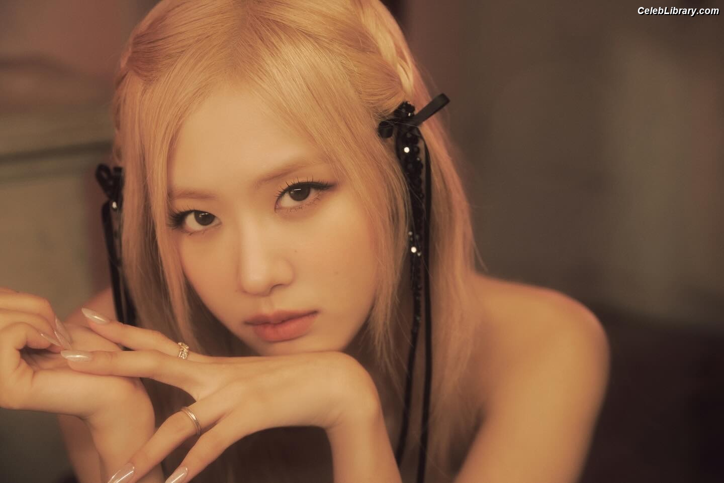 Rosé (BLACKPINK) photo 16 of 4338
