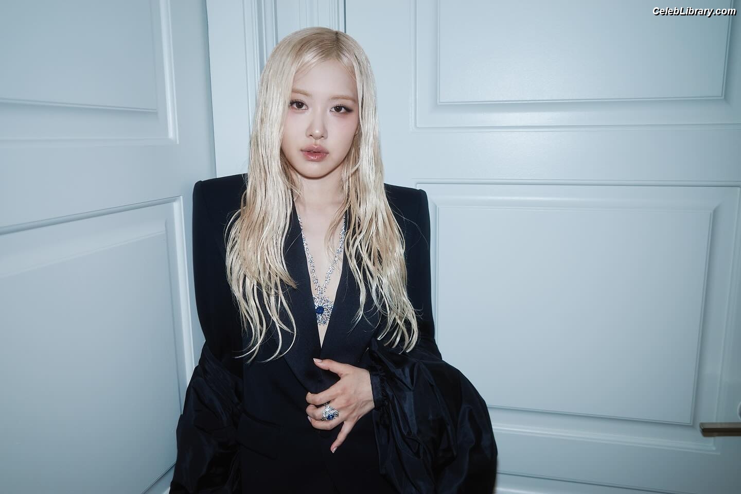 Rosé (BLACKPINK) photo 18 of 4338