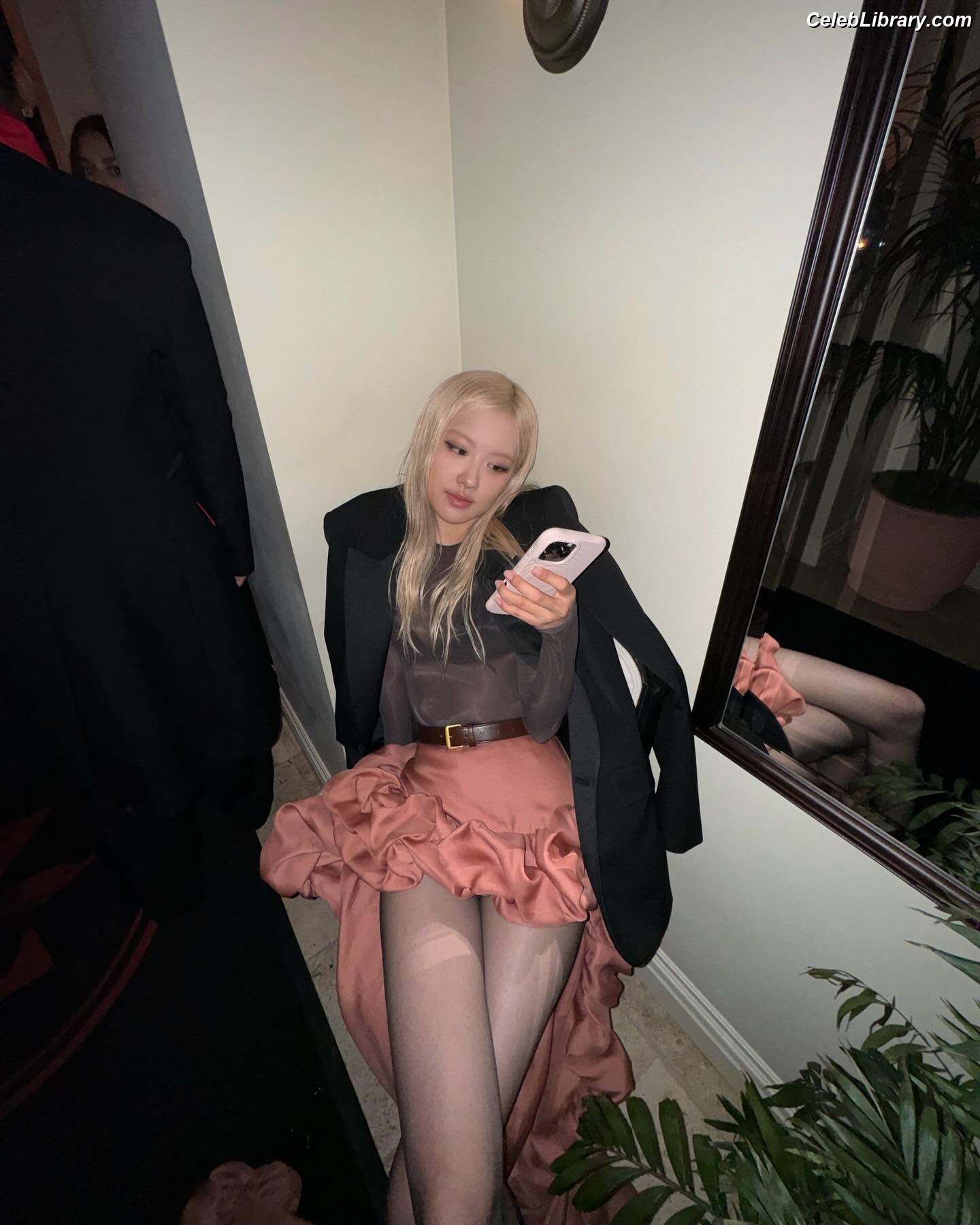 Rosé (BLACKPINK) photo 6 of 4338