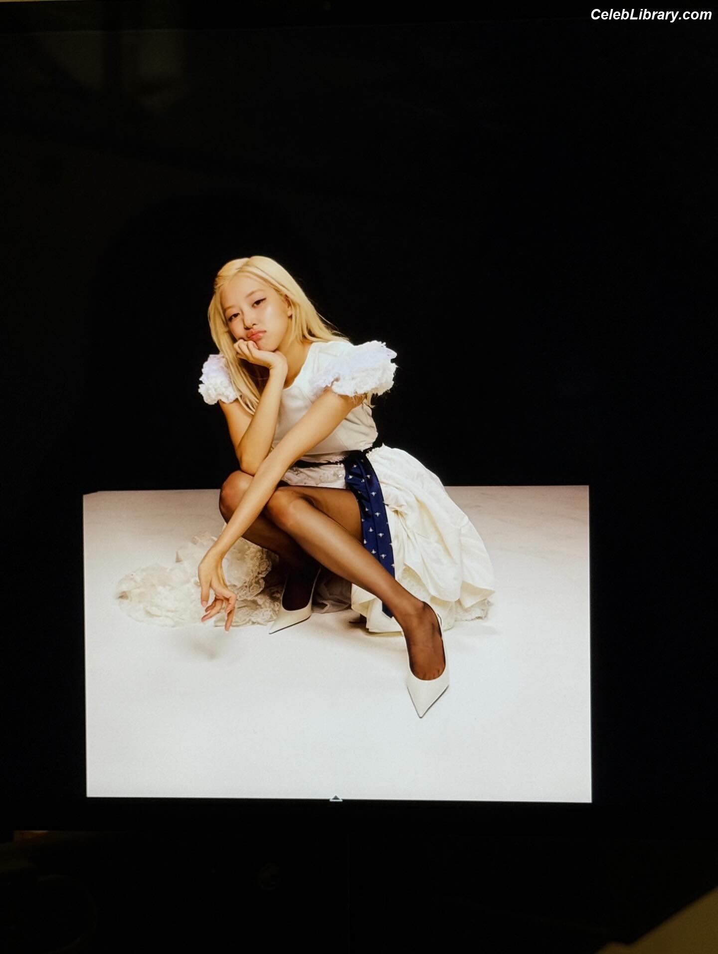 Rosé (BLACKPINK) photo 23 of 4338