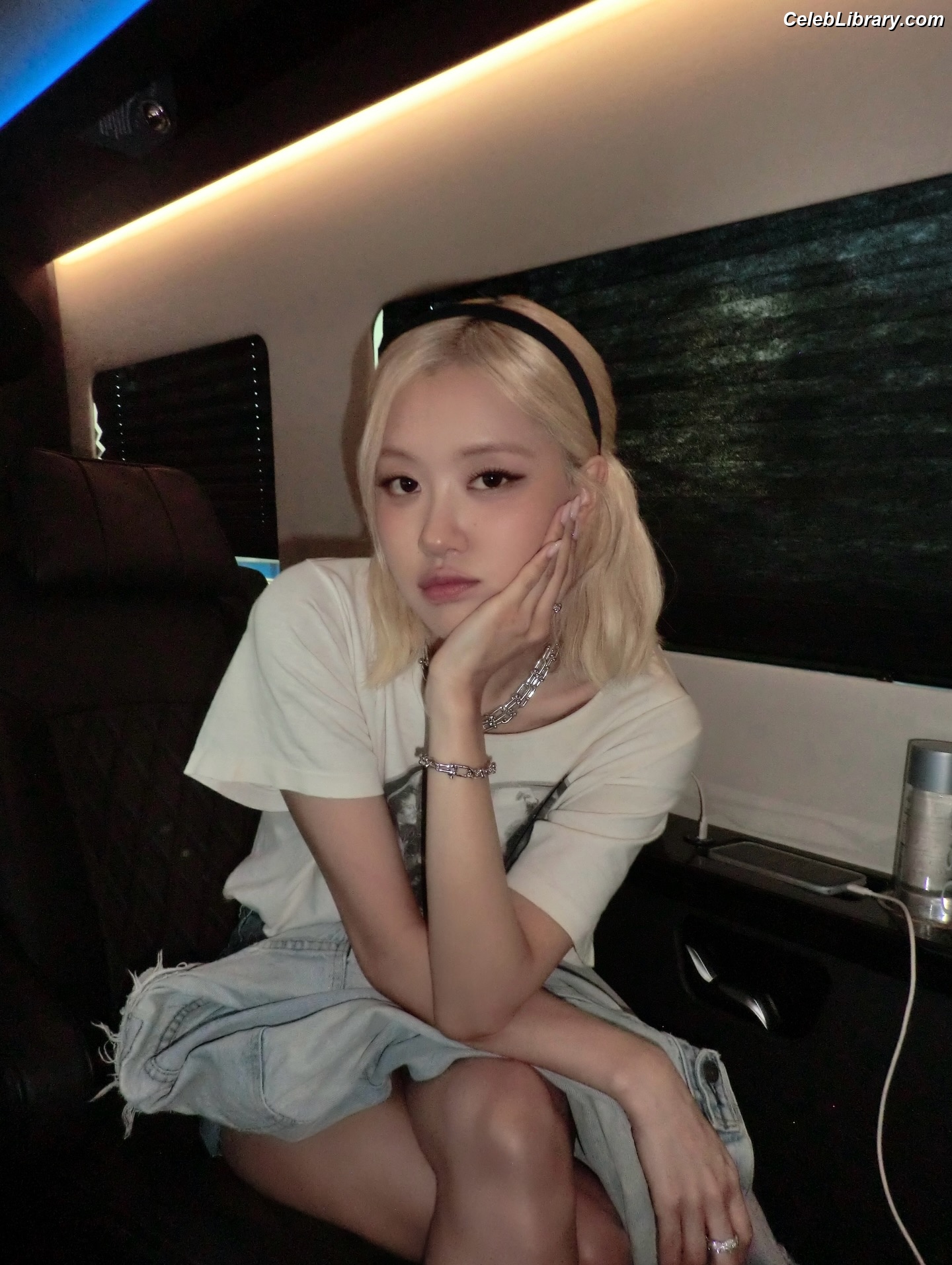 Rosé (BLACKPINK) photo 13 of 4338