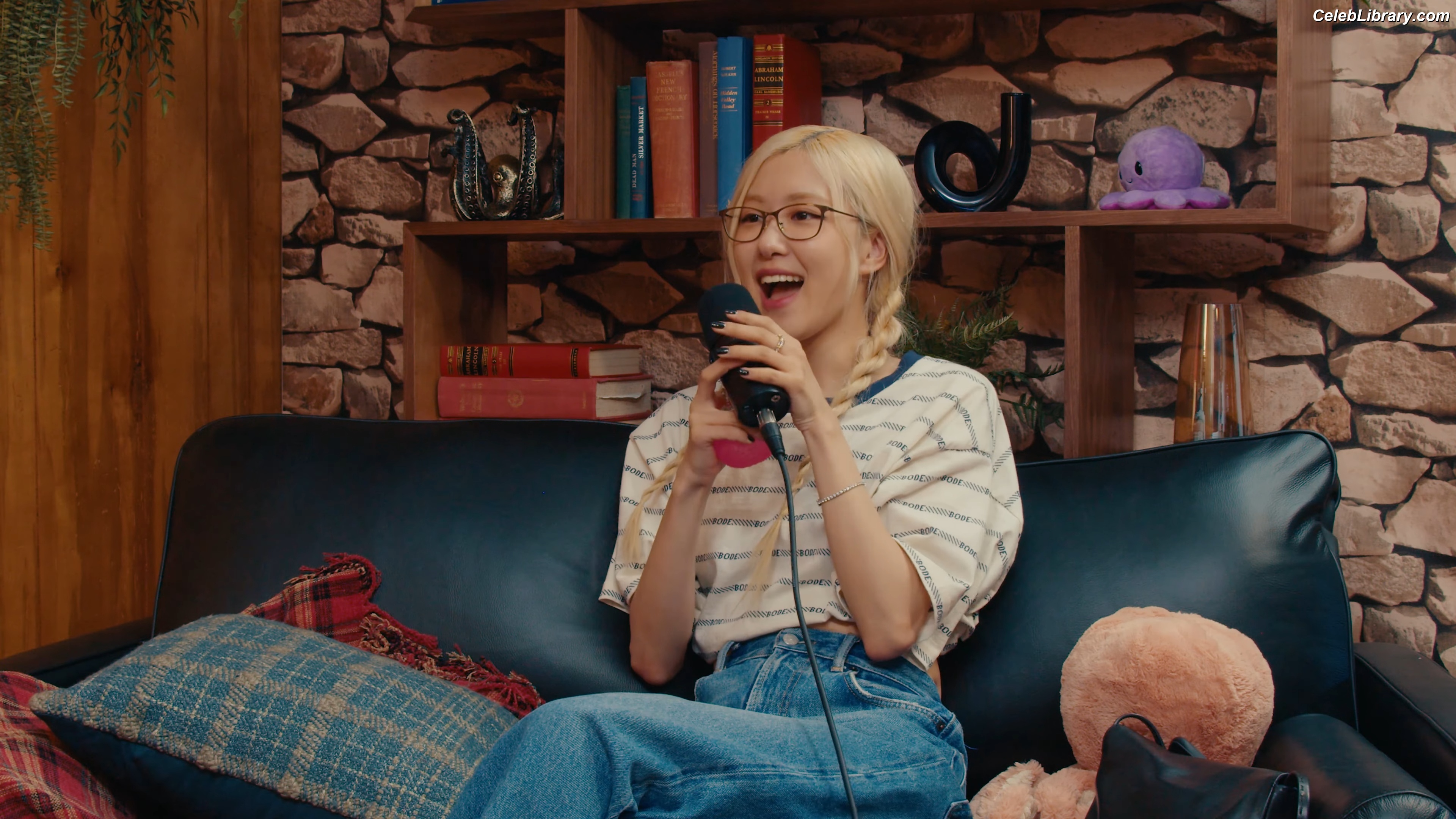 Rosé (BLACKPINK) photo 4 of 4338