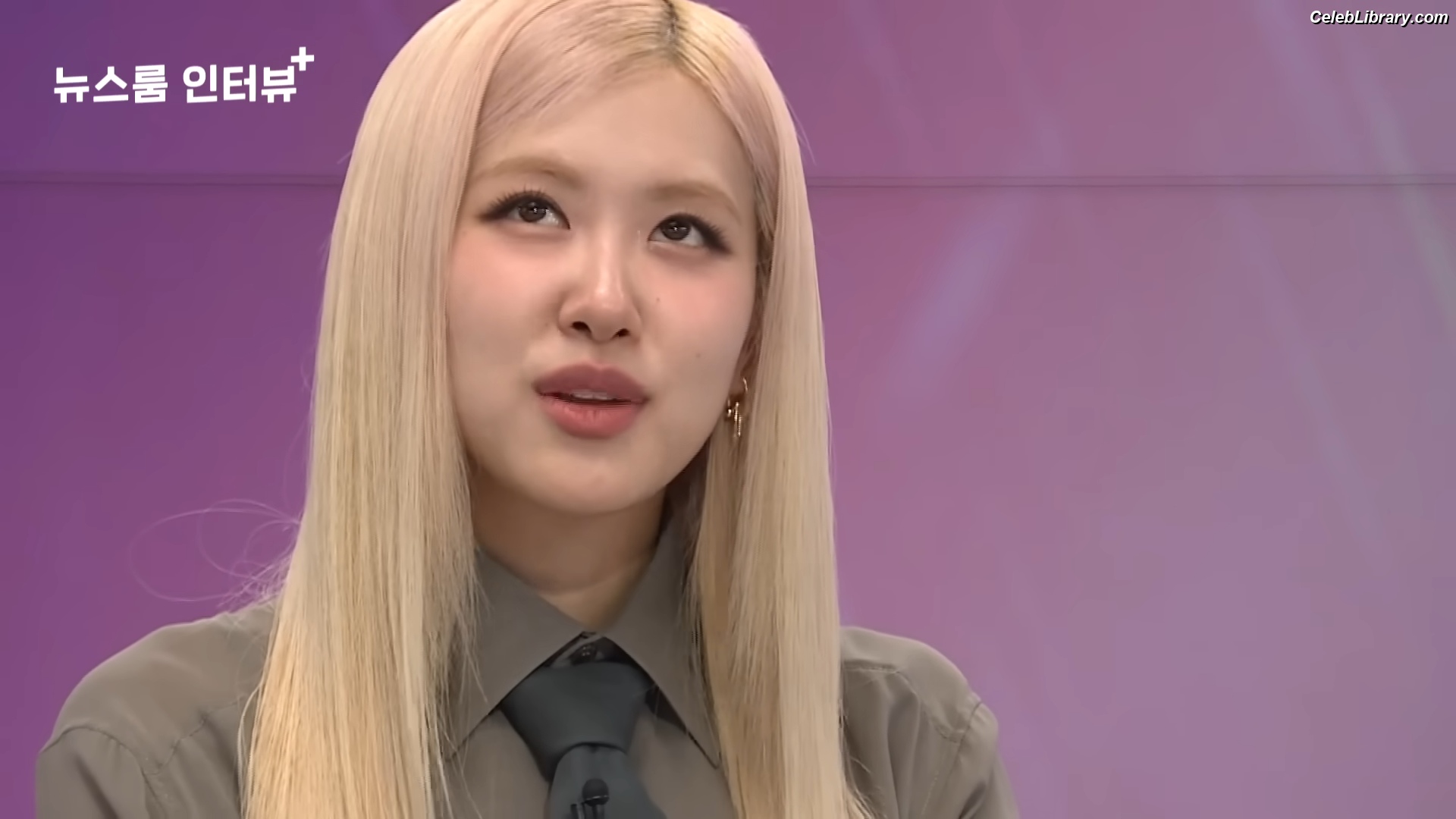Rosé (BLACKPINK) photo 9 of 4338