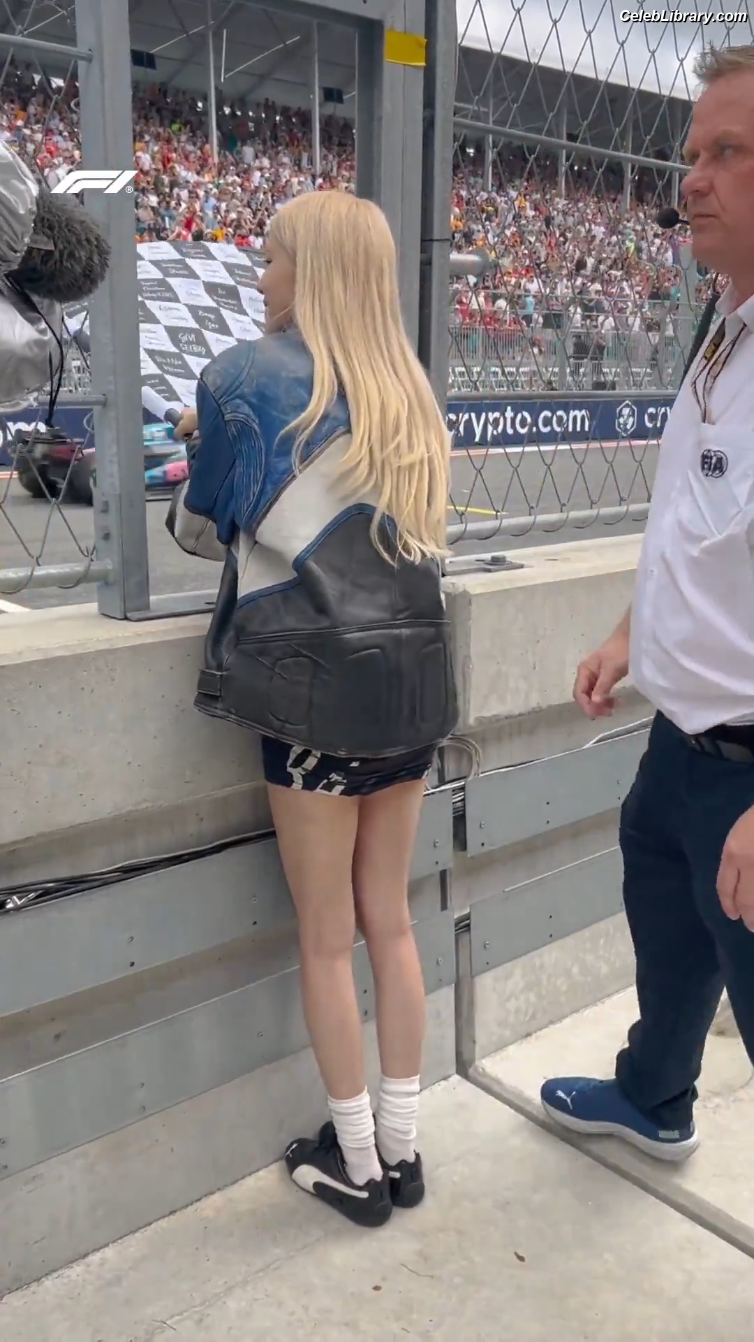 Rosé (BLACKPINK) photo 13 of 4338
