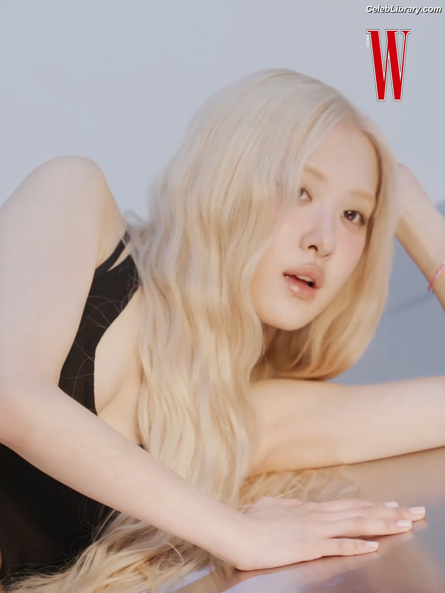 Rosé (BLACKPINK) photo 20 of 4338