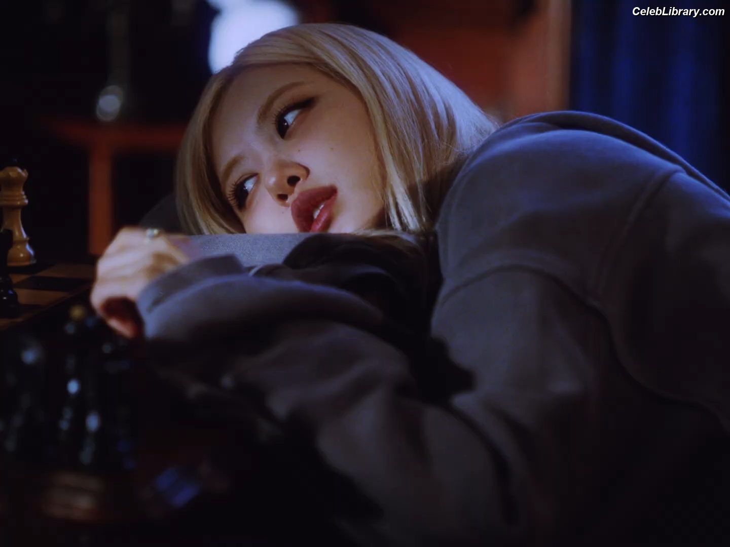 Rosé (BLACKPINK) photo 7 of 4338