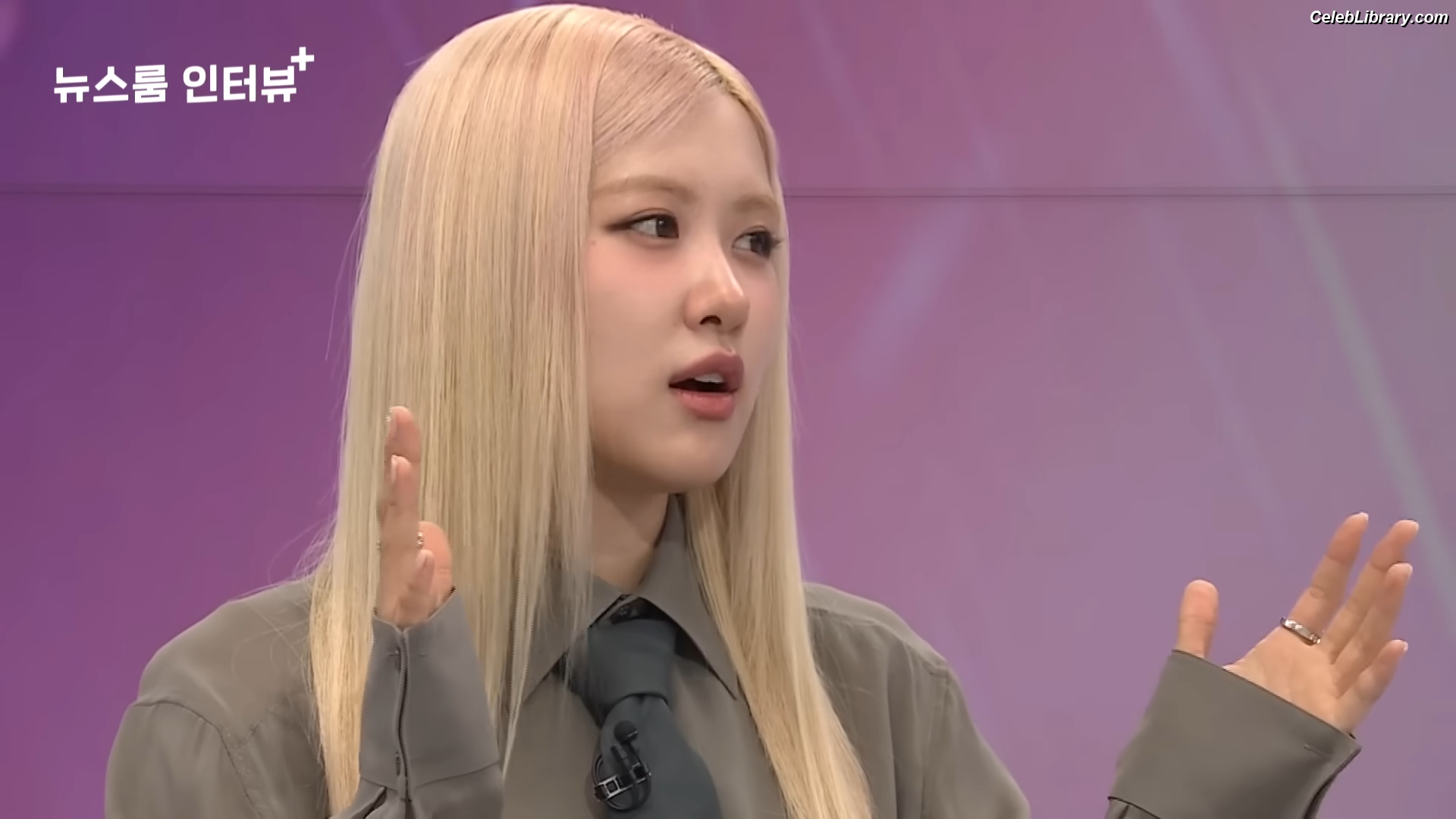 Rosé (BLACKPINK) photo 9 of 4338