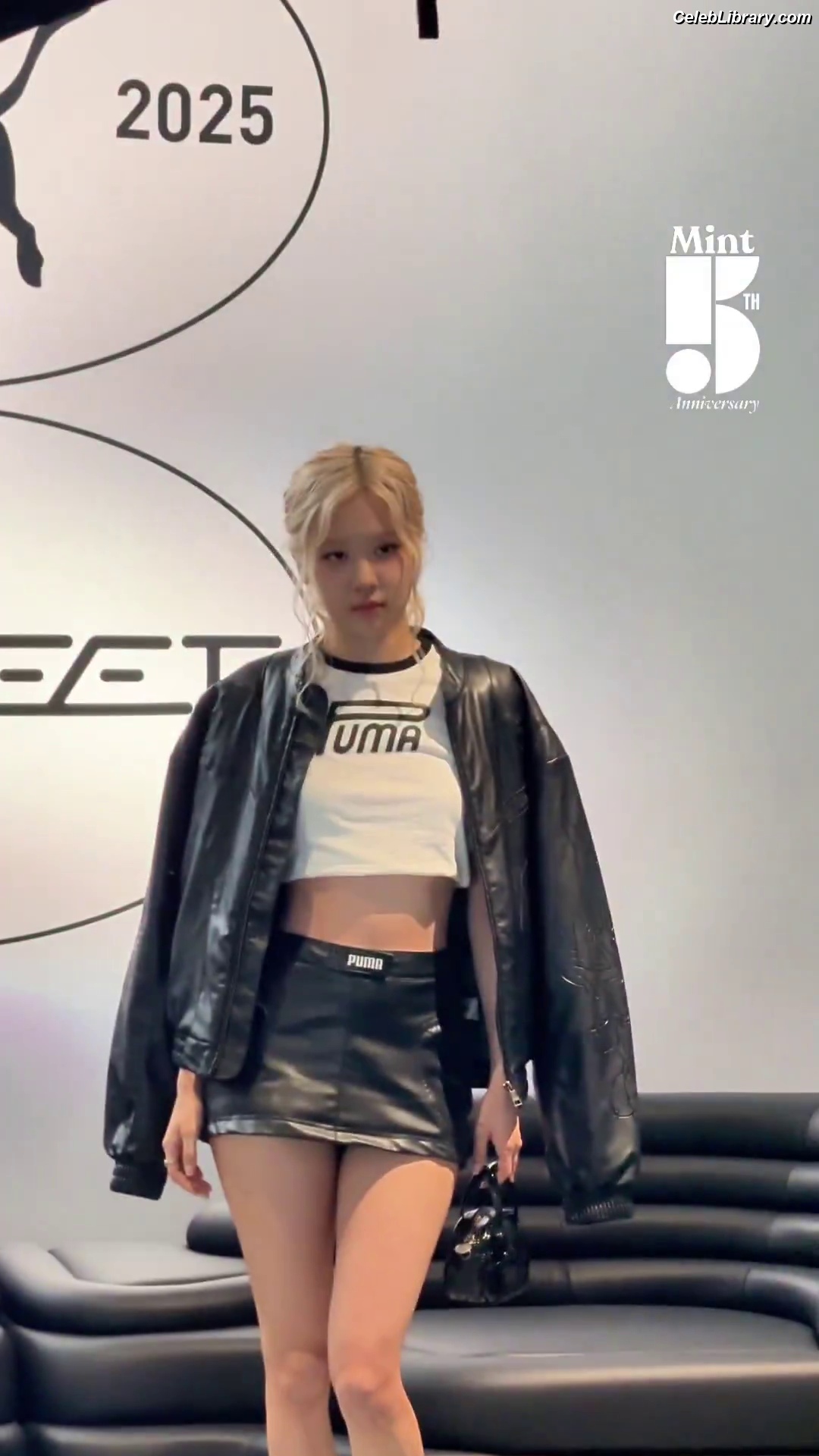 Rosé (BLACKPINK) photo 10 of 4338