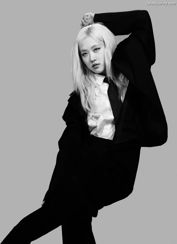 Rosé (BLACKPINK) photo 10 of 4338