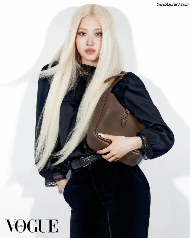 Rosé (BLACKPINK) photo 19 of 4338