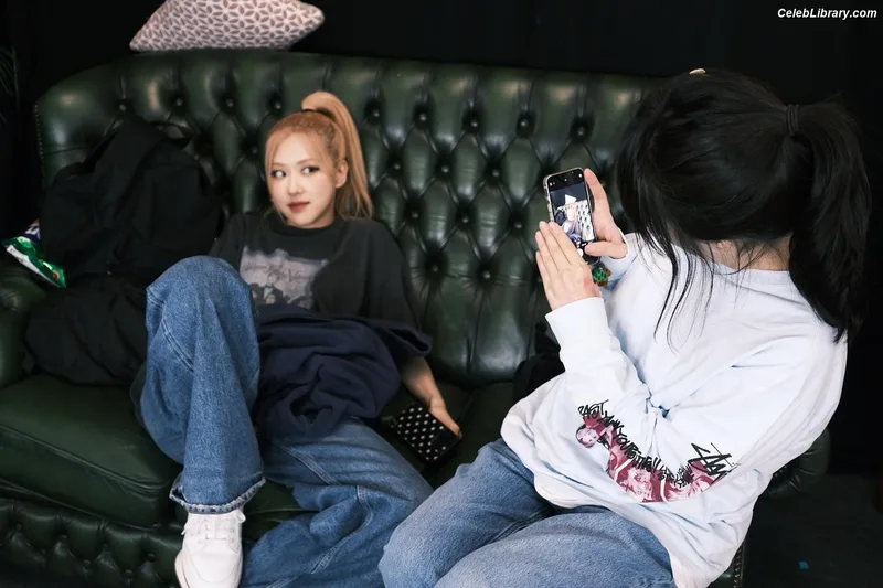 Rosé (BLACKPINK) photo 14 of 4338