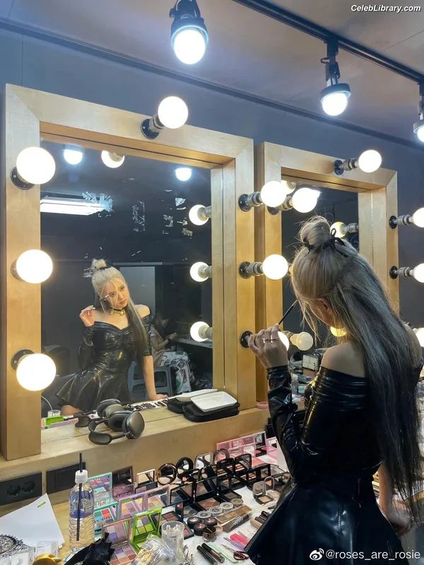 Rosé (BLACKPINK) photo 13 of 4338