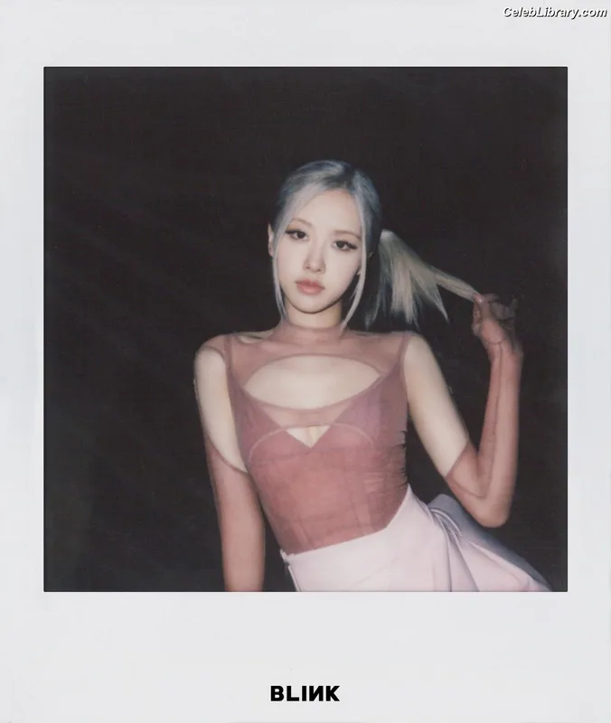 Rosé (BLACKPINK) photo 10 of 4338