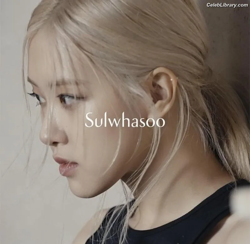 Rosé (BLACKPINK) photo 1 of 4338
