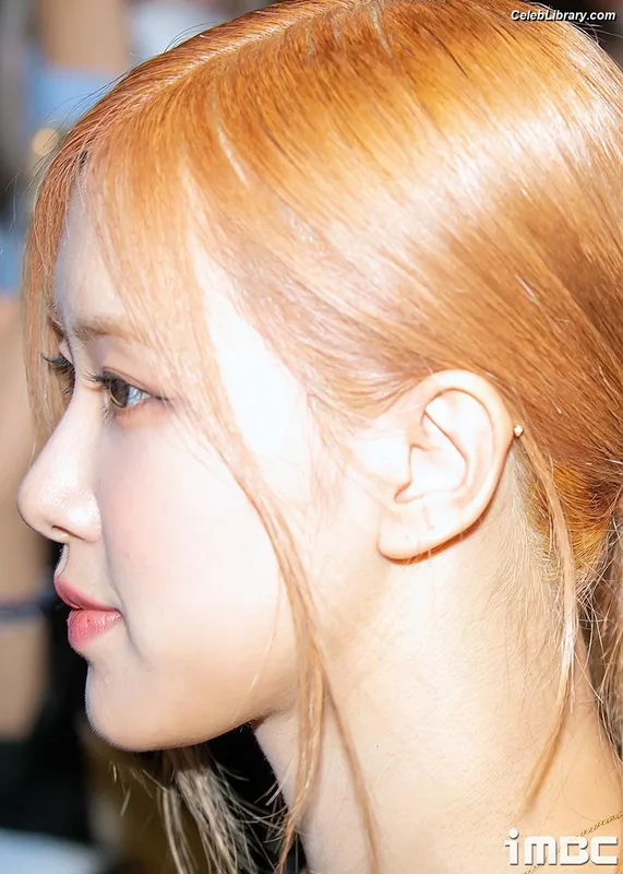 Rosé (BLACKPINK) photo 19 of 4338
